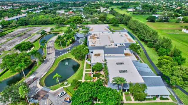 7290 Kinghurst Drive 405, Delray Beach, FL 33446