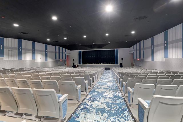 7290 Kinghurst Drive 405, Delray Beach, FL 33446