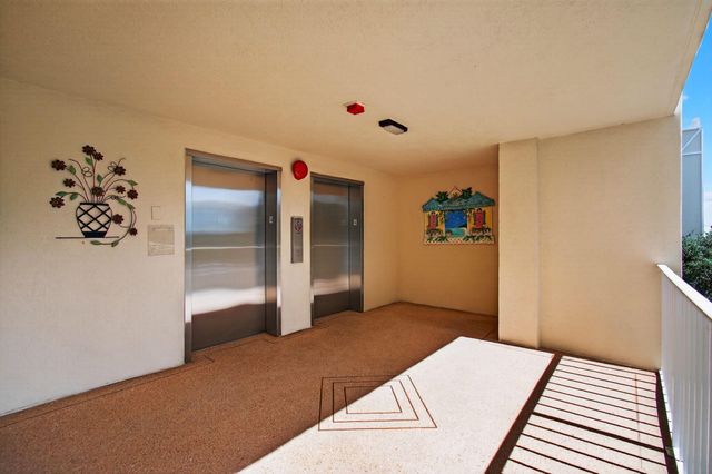 7290 Kinghurst Drive 405, Delray Beach, FL 33446