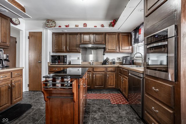 7802 Fall Creek Road, Indianapolis, IN 46256