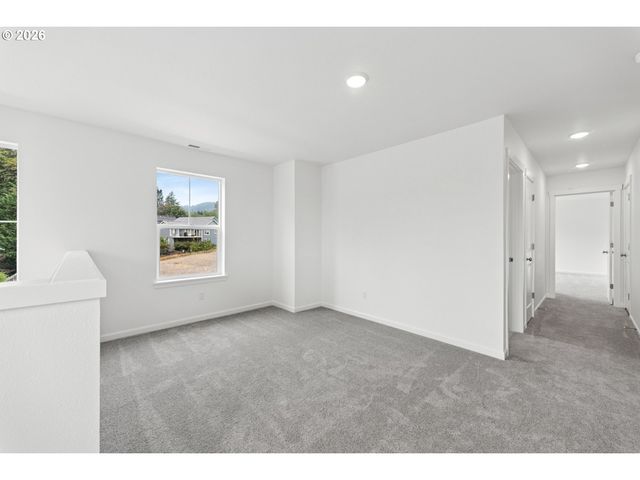 32765 Sw Huser Ln, Scappoose, OR 97056
