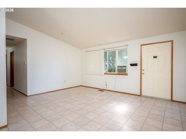 8416 Se 72ND Ave, Portland, OR 97206