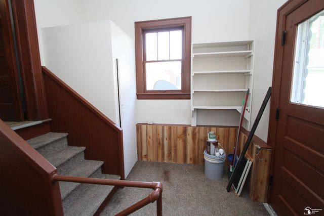 624 Waterloo Avenue, Monroe, MI 48161