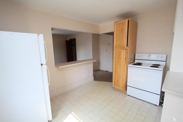 624 Waterloo Avenue, Monroe, MI 48161