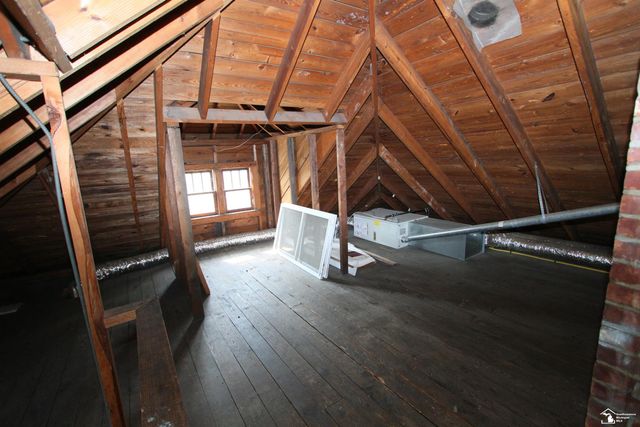 624 Waterloo Avenue, Monroe, MI 48161