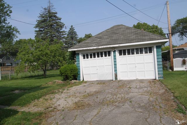 624 Waterloo Avenue, Monroe, MI 48161