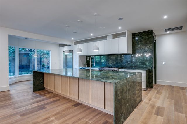 12002 Timberlake Court, Dallas, TX 75230