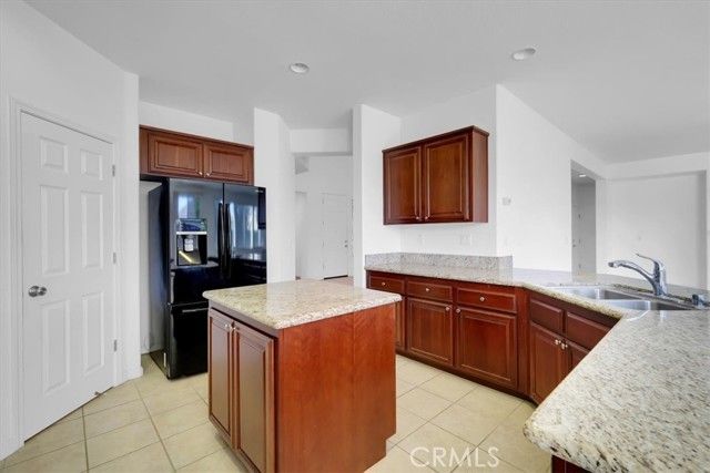 3813 Arcano, Olivehurst, CA 95961