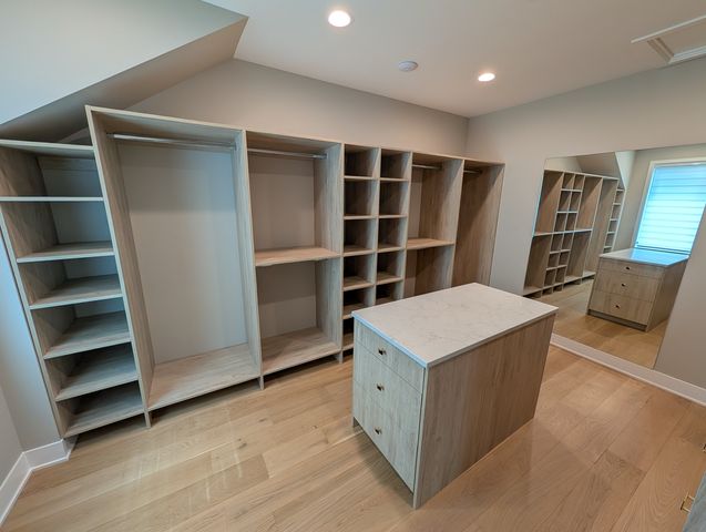 675 W Gilbert Road, Palatine, IL 60067