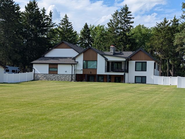 675 W Gilbert Road, Palatine, IL 60067