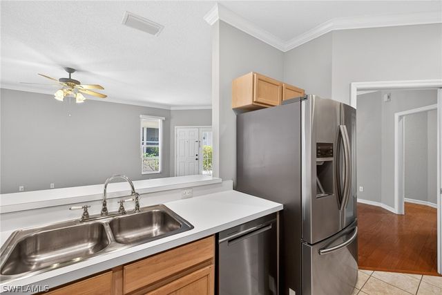 599 Crossfield CIR 35, Naples, FL 34104