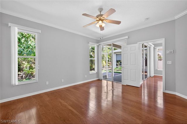 599 Crossfield CIR 35, Naples, FL 34104