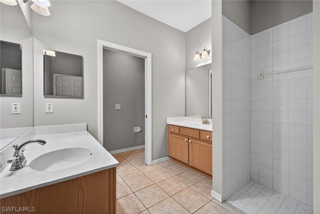 599 Crossfield CIR 35, Naples, FL 34104