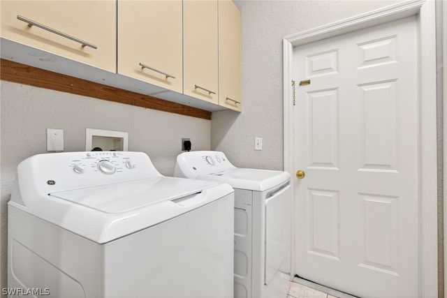 599 Crossfield CIR 35, Naples, FL 34104