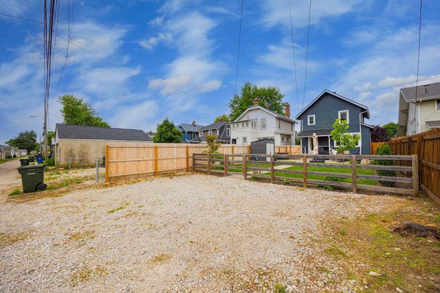 367 Sheldon Avenue, Columbus, OH 43207