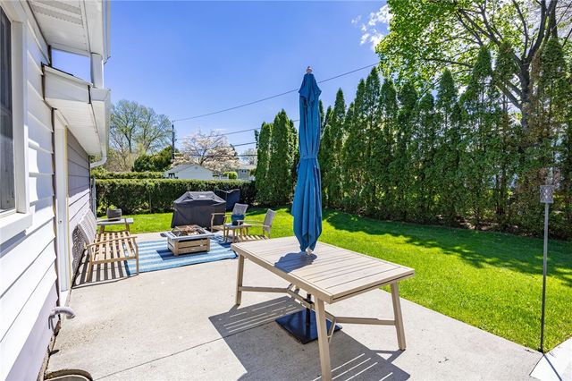 341 Churchill Drive, Greece, NY 14616