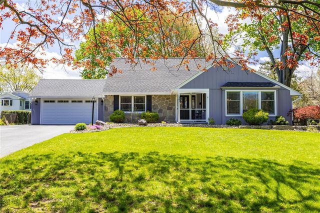 341 Churchill Drive, Greece, NY 14616