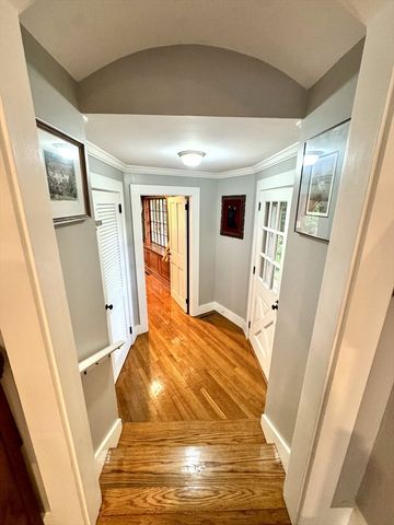 43 White Oaks Rd, Laconia, NH 03246