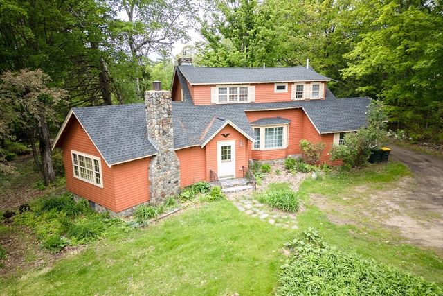 43 White Oaks Rd, Laconia, NH 03246
