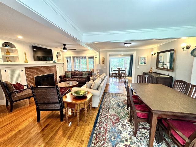 43 White Oaks Rd, Laconia, NH 03246