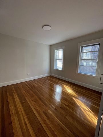 96 Walnut St 2, Brookline, MA 02445