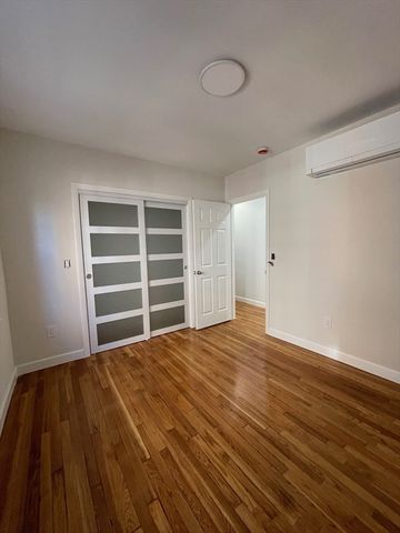 96 Walnut St 2, Brookline, MA 02445