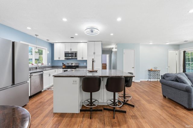6521 Donna Drive, Fort Wayne, IN 46819
