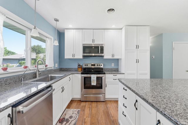 6521 Donna Drive, Fort Wayne, IN 46819