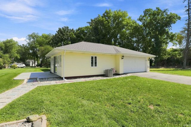 6521 Donna Drive, Fort Wayne, IN 46819