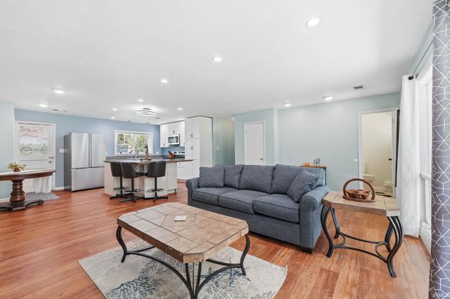 6521 Donna Drive, Fort Wayne, IN 46819