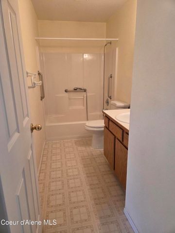 302 W 12th Ave, Post Falls, ID 83854