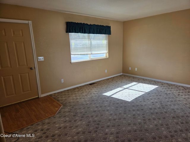 302 W 12th Ave, Post Falls, ID 83854