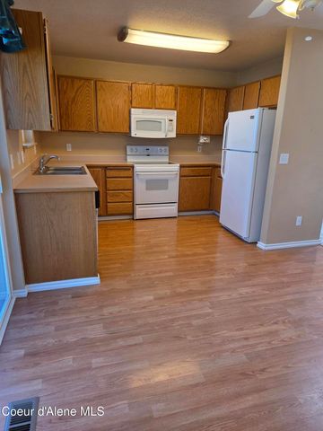 302 W 12th Ave, Post Falls, ID 83854