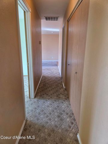 302 W 12th Ave, Post Falls, ID 83854