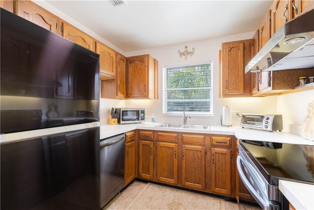 25 Vista Gardens Trail 201, Vero Beach, FL 32962