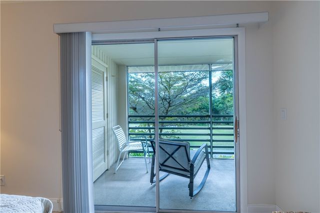 25 Vista Gardens Trail 201, Vero Beach, FL 32962