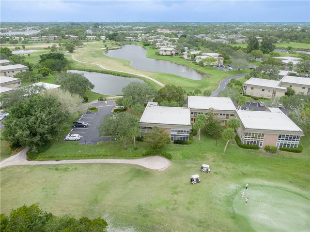 25 Vista Gardens Trail 201, Vero Beach, FL 32962