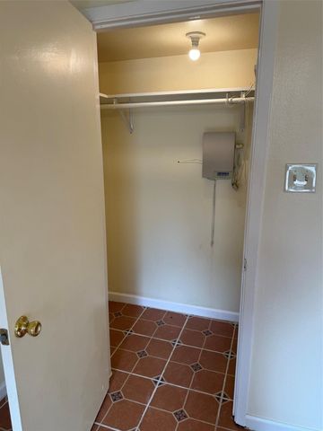 8419 Hearth Drive 1, Houston, TX 77054