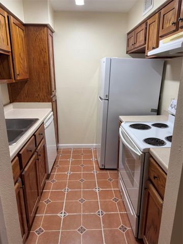 8419 Hearth Drive 1, Houston, TX 77054