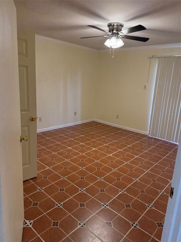 8419 Hearth Drive 1, Houston, TX 77054