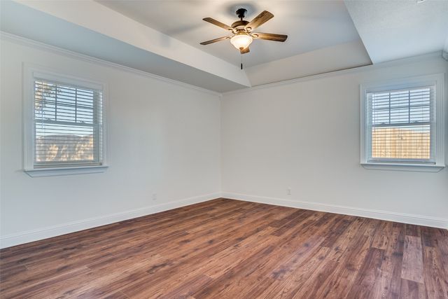 1024 W Apache Trail, Granbury, TX 76048