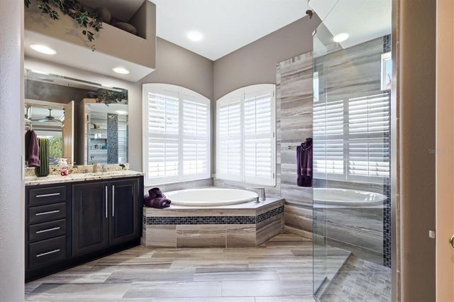 6123 90TH AVENUE CIRCLE E, Parrish, FL 34219