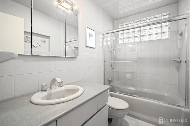 3 Vauxhall Road, East Brunswick, NJ 08816