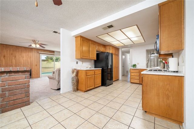 9771 Kaiser Court, Fontana, CA 92335