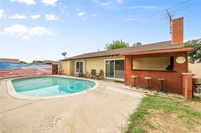 9771 Kaiser Court, Fontana, CA 92335