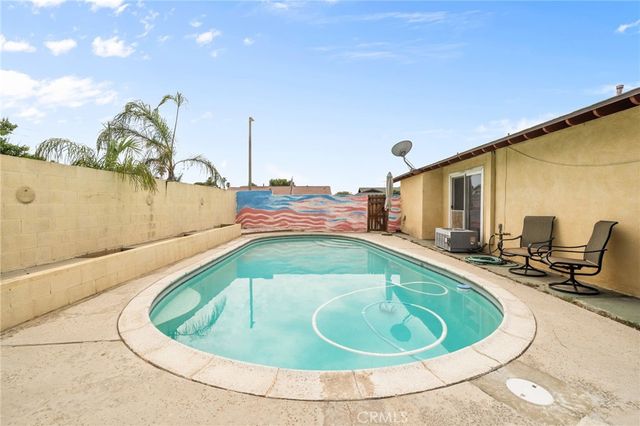 9771 Kaiser Court, Fontana, CA 92335