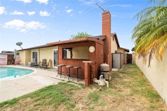 9771 Kaiser Court, Fontana, CA 92335