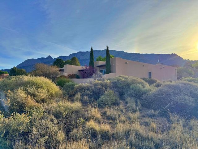 7722 Cedar Canyon Court NE, Albuquerque, NM 87122