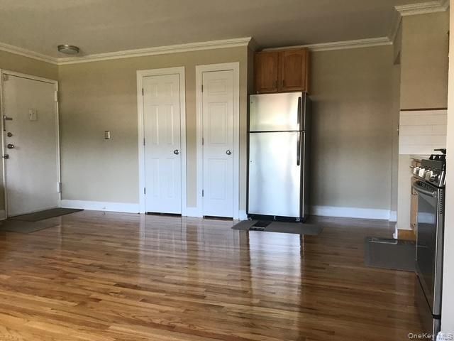 233 N Middletown Road D, Pearl River, NY 10965