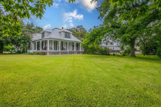 1109 Pecan ST, Bastrop, TX 78602